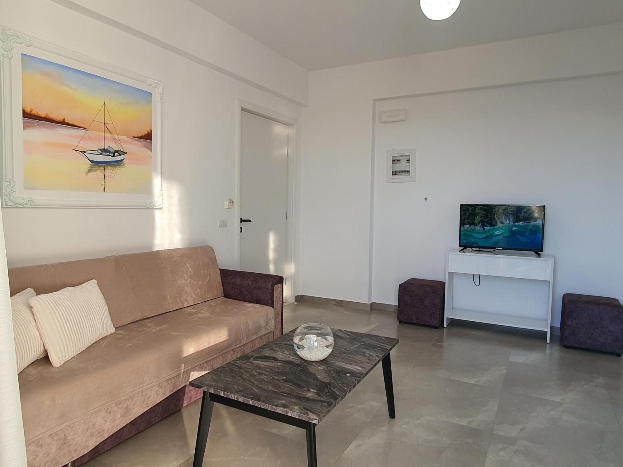 Flore Rooms Sarande Bagian luar foto
