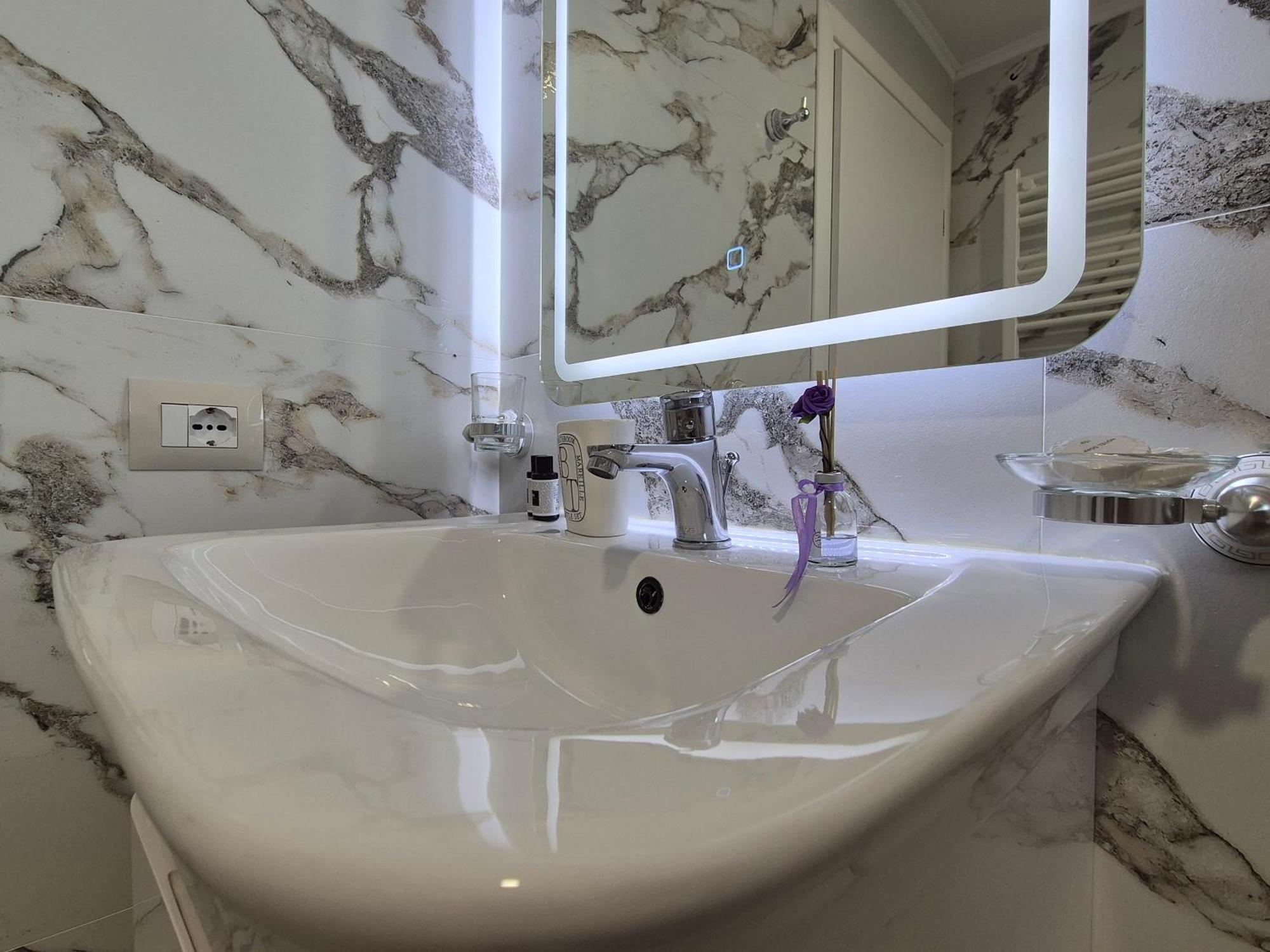 Flore Rooms Sarande Bagian luar foto